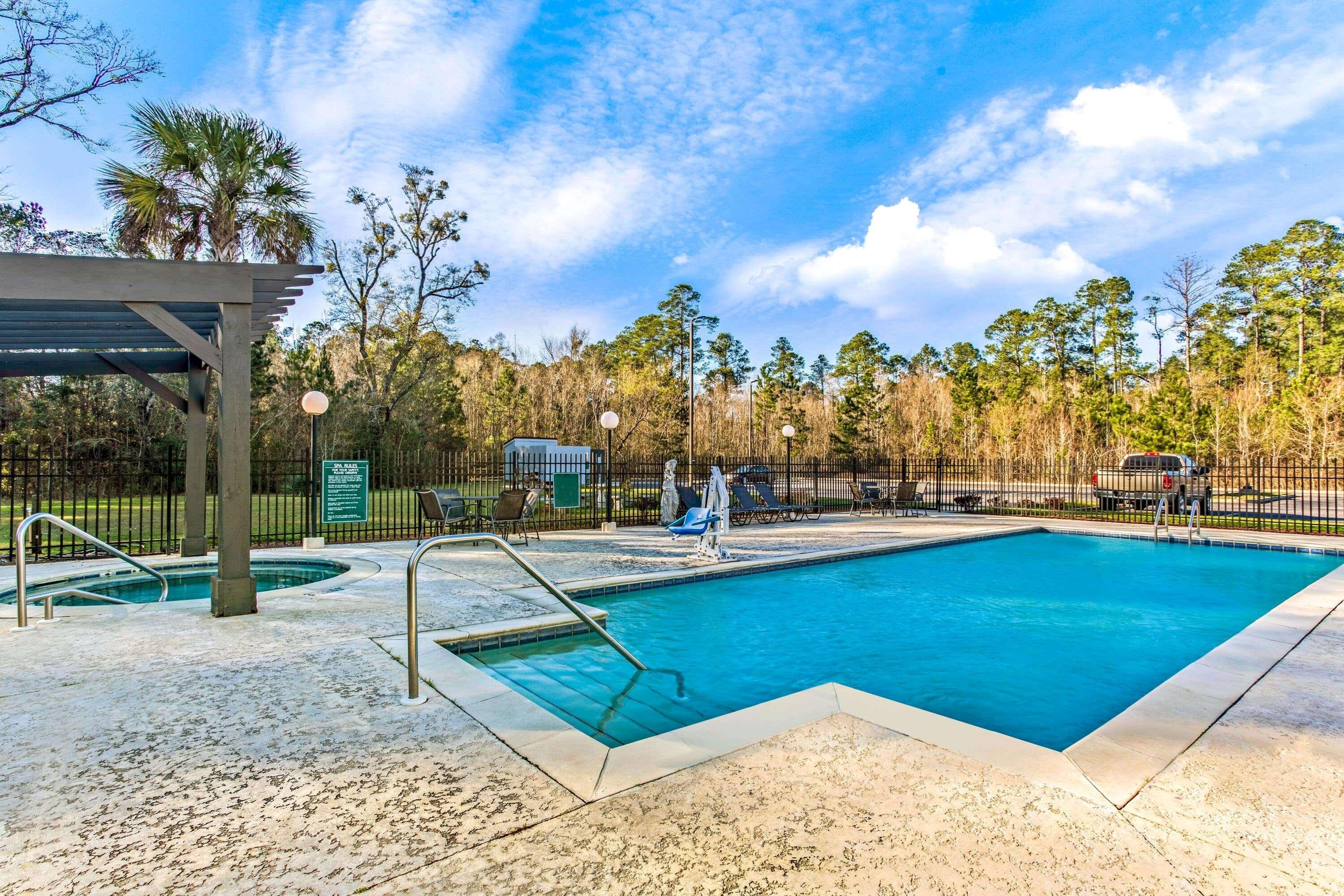La Quinta By Wyndham Mobile Satsuma / Saraland Hotel Exterior photo