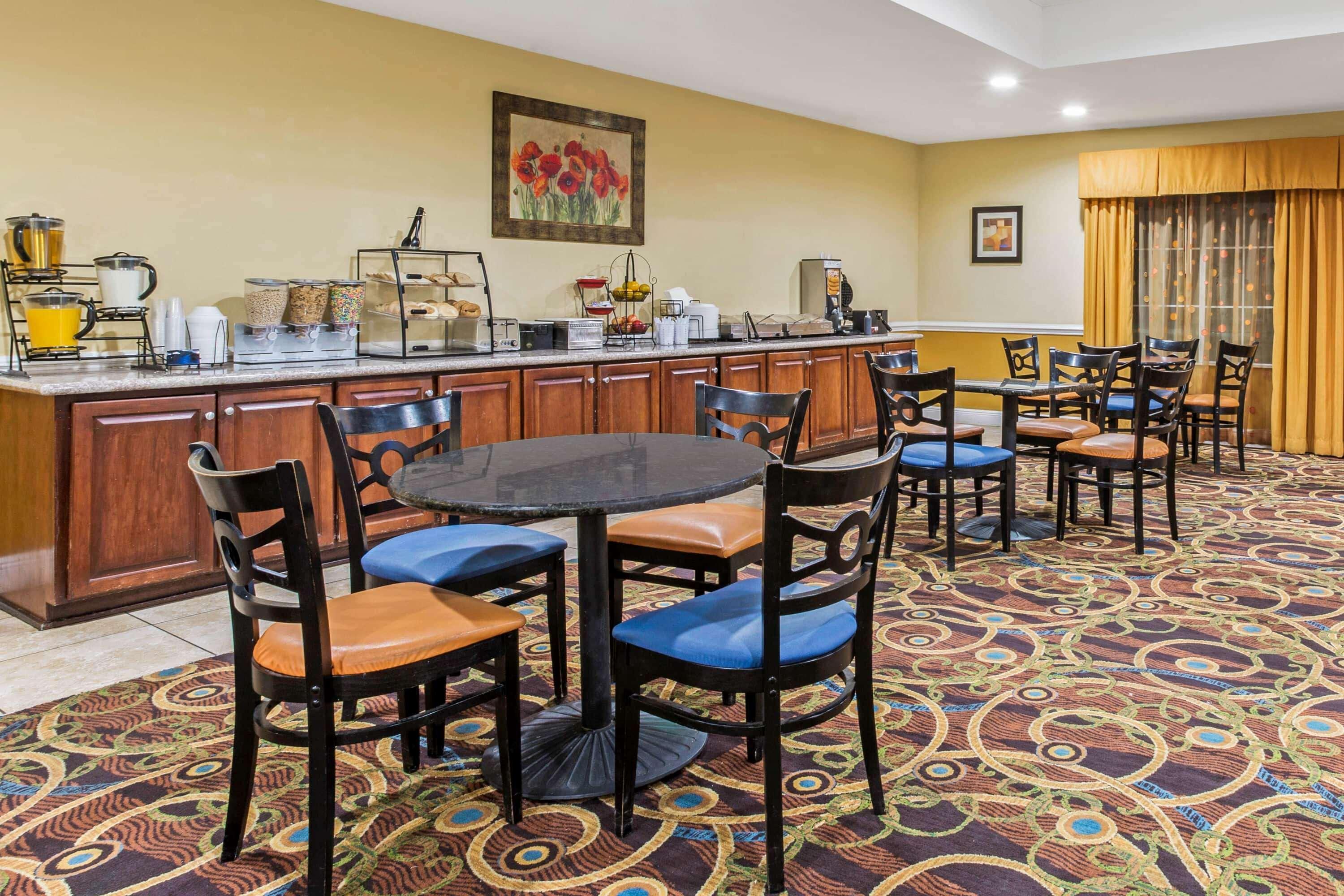 La Quinta By Wyndham Mobile Satsuma / Saraland Hotel Exterior photo