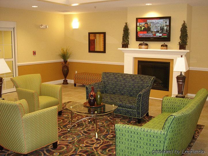 La Quinta By Wyndham Mobile Satsuma / Saraland Hotel Interior photo