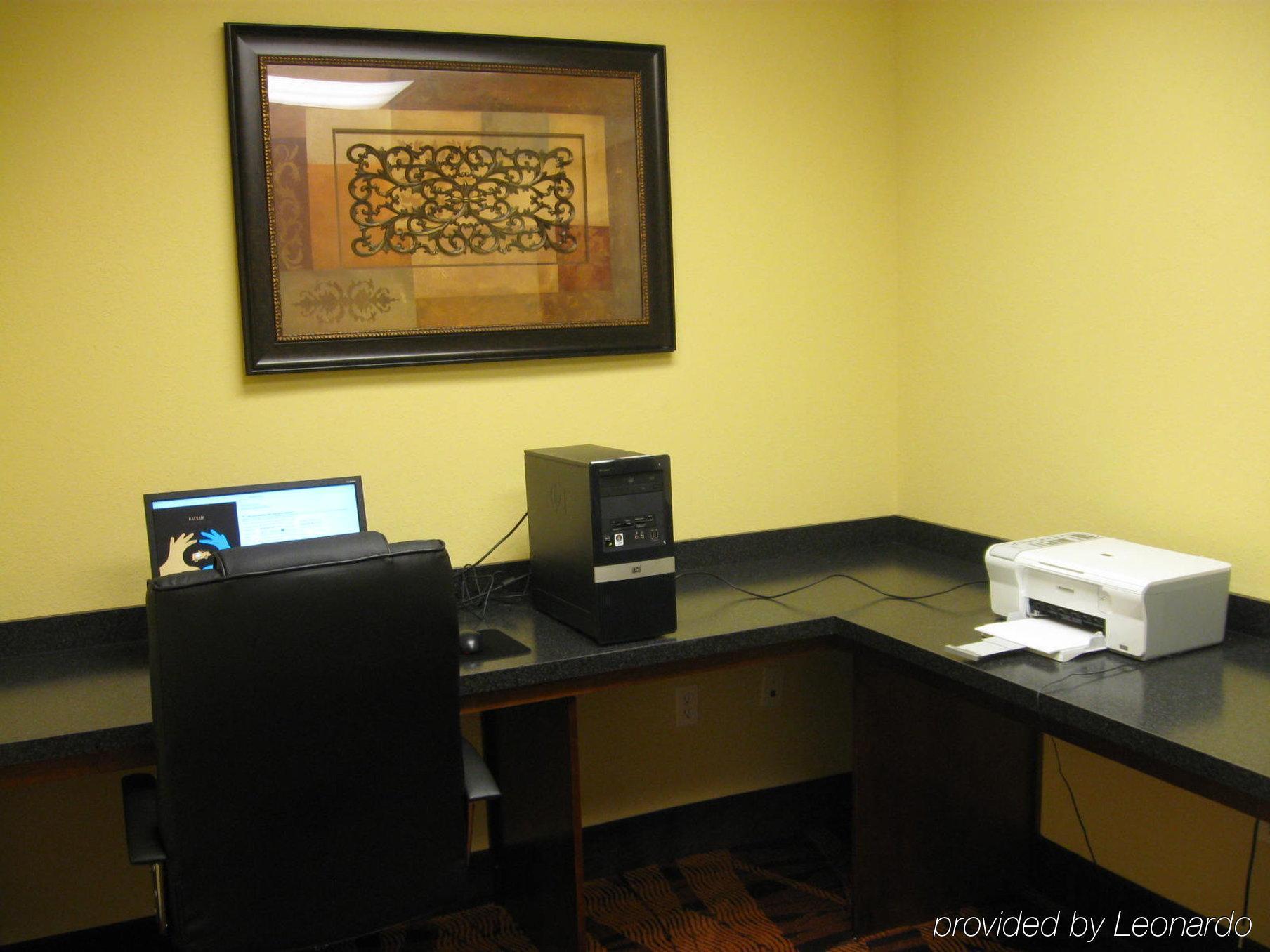 La Quinta By Wyndham Mobile Satsuma / Saraland Hotel Facilities photo