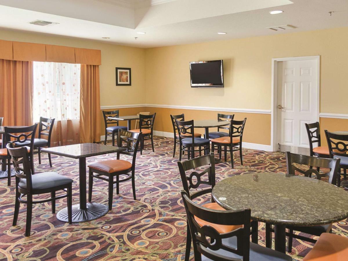 La Quinta By Wyndham Mobile Satsuma / Saraland Hotel Exterior photo